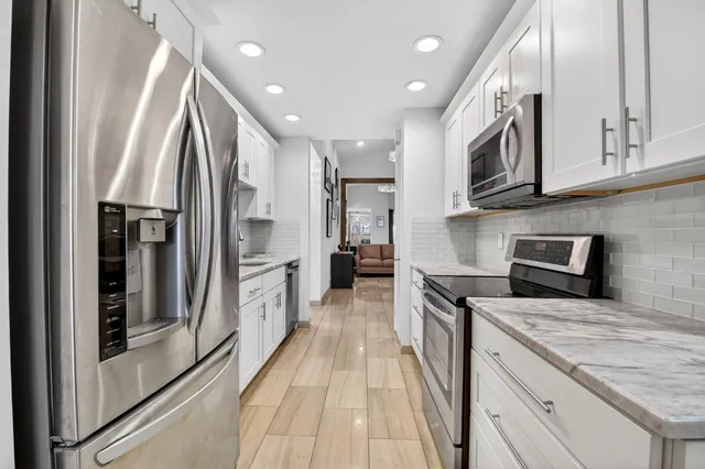 $430,000 | 6827 Parisian Way, Lake Worth, FL 33467