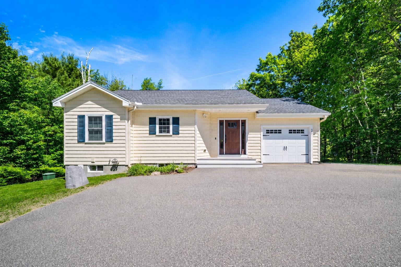 589 Laconia Road Tilton, NH 03276 - Photo 2 of 52 Gallery Image 2