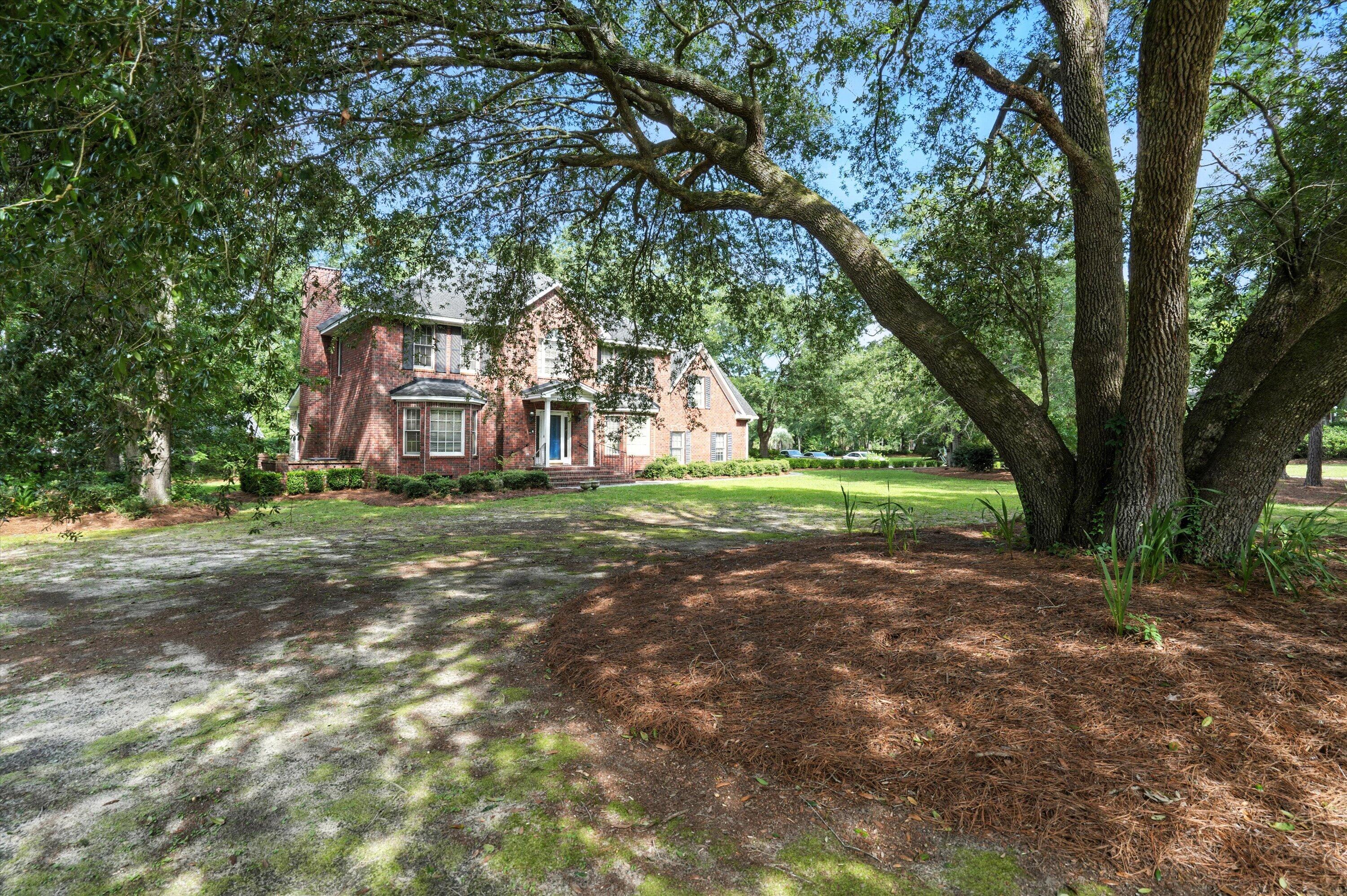 160 Scalybark Road Summerville, SC 29485 - Photo 3 of 31 03-DSC01252