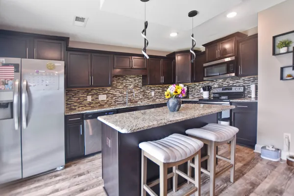 $1,900 | 414 Andean Court, Clarksville, TN 37040