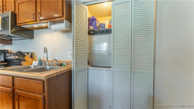 $155,000 | 45 Southwood Shores Circle, Unit 2B, Lake Ozark, MO 65049