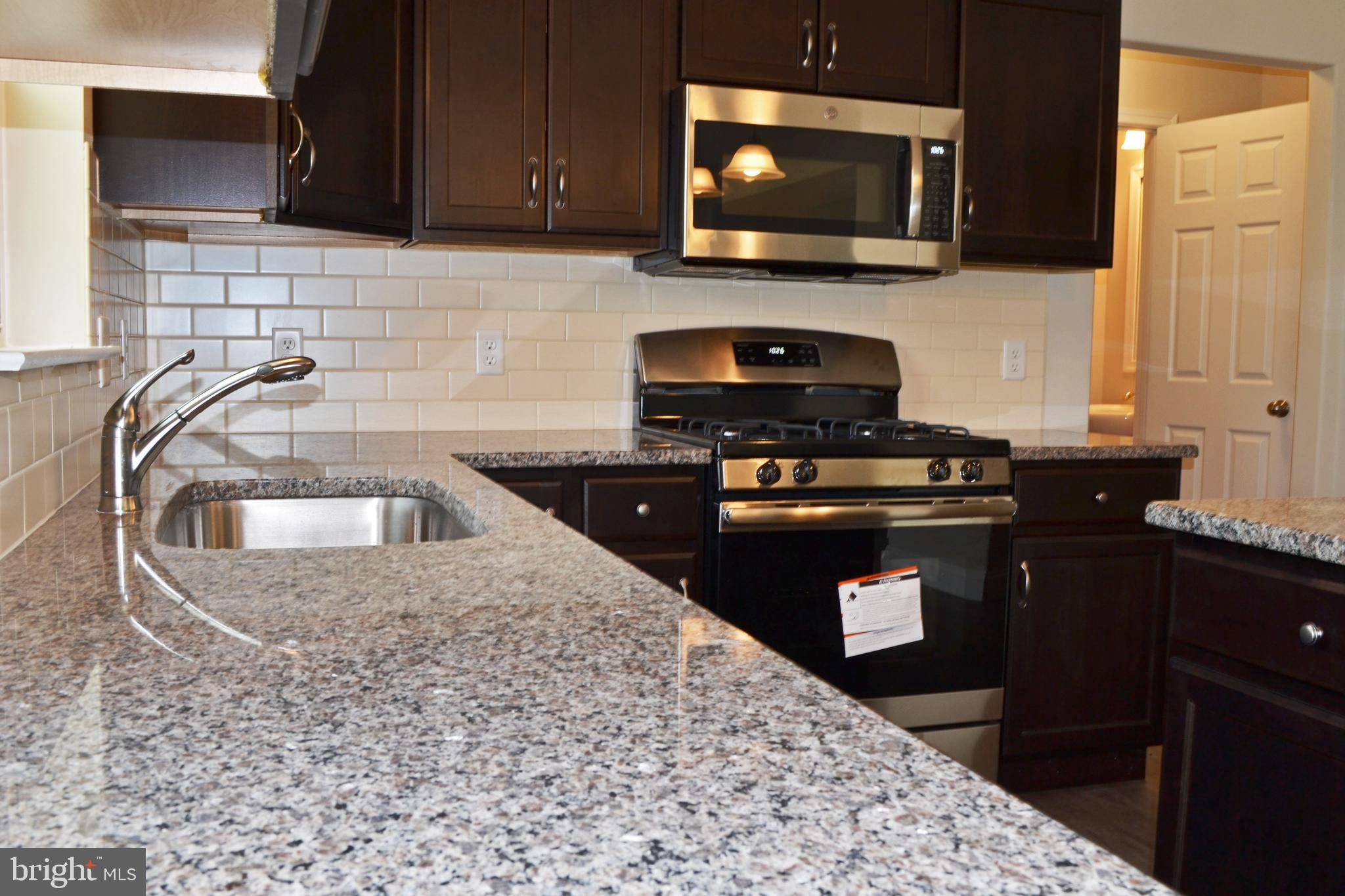 11 Rome Drive Leesport, PA 19533 - Photo 13 of 27 Close up of granite counters