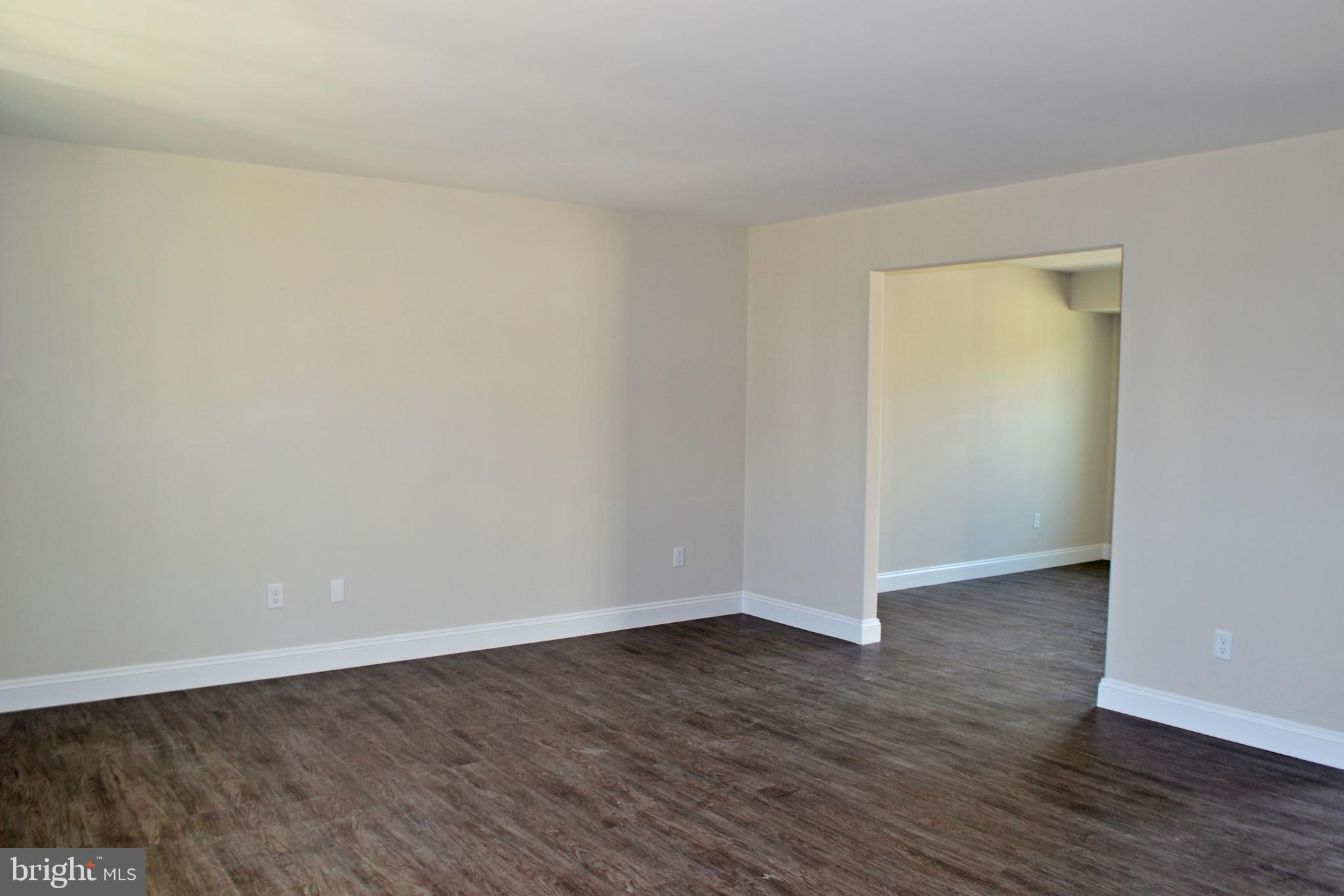 11 Rome Drive Leesport, PA 19533 - Photo 6 of 27 Living Area
