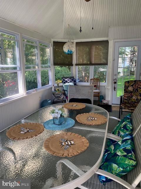 404 Barbados Drive Williamstown, NJ 08094 - Photo 23 of 28 Sunroom
