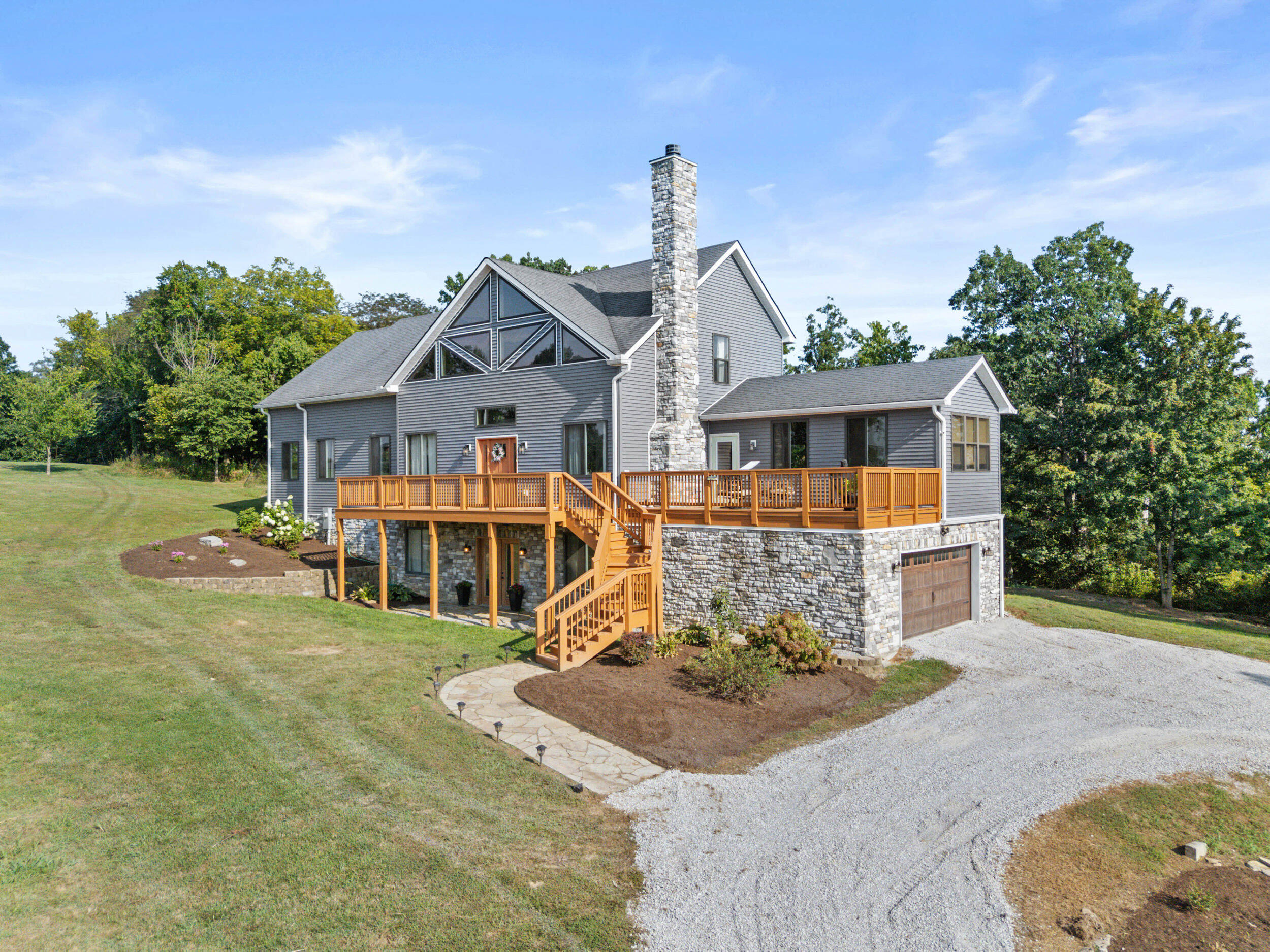 5134 Peaks Mill Road Frankfort, KY 40601 - Photo 3 of 93 4_dji_20250819173745_0422_d