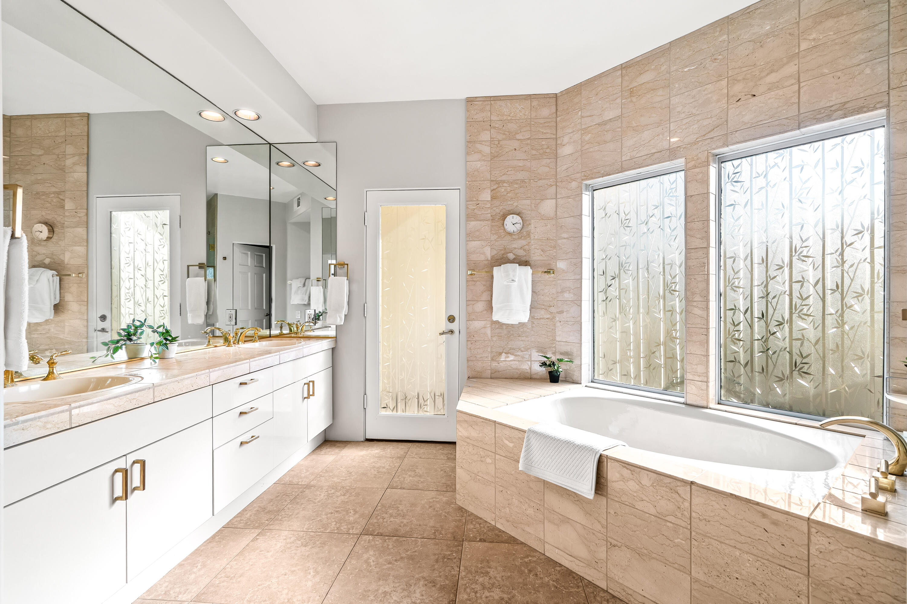 75385 Riviera Drive Indian Wells, CA 92210 - Photo 13 of 26 IMG-34