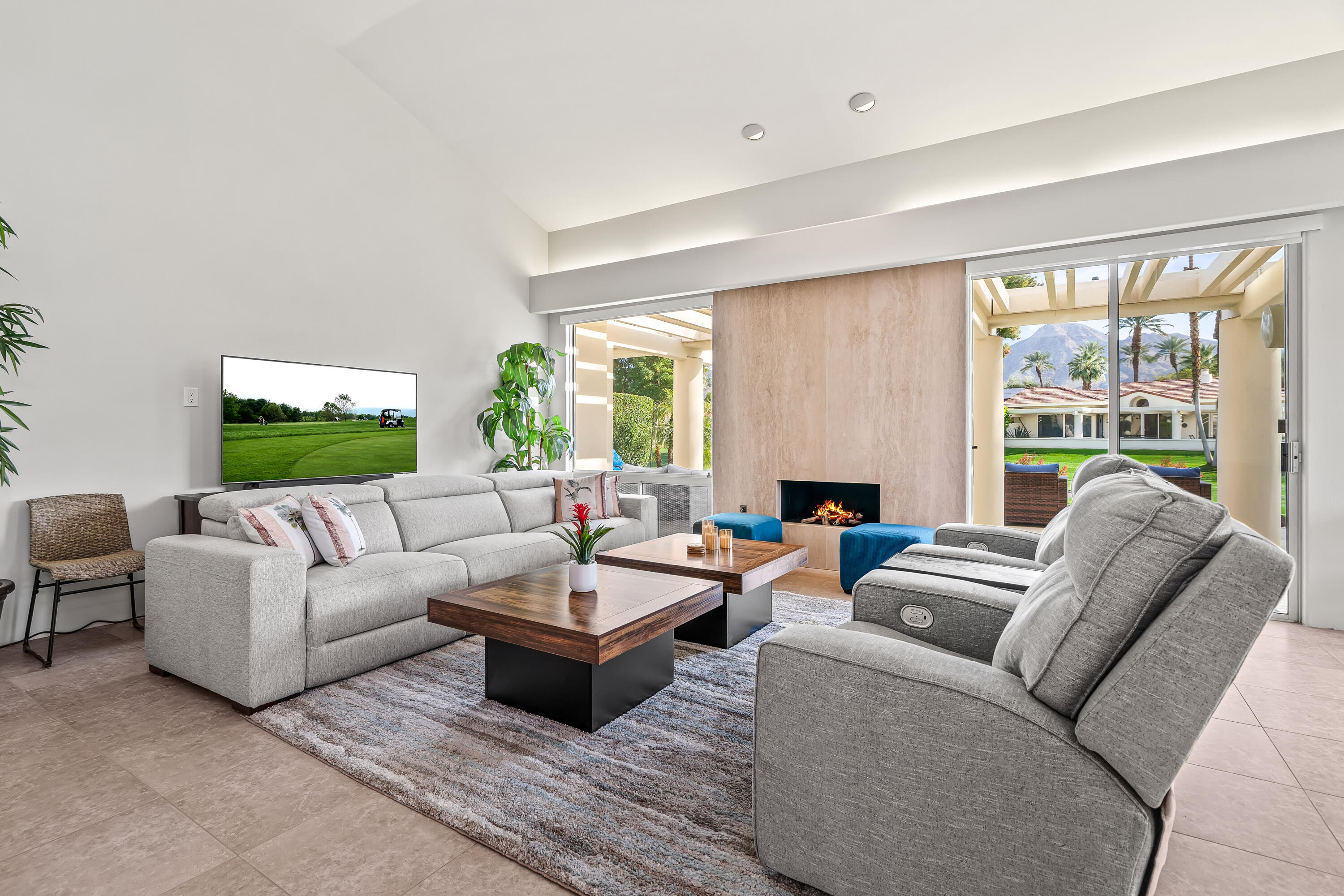 75385 Riviera Drive Indian Wells, CA 92210 - Photo 3 of 26 IMG-12