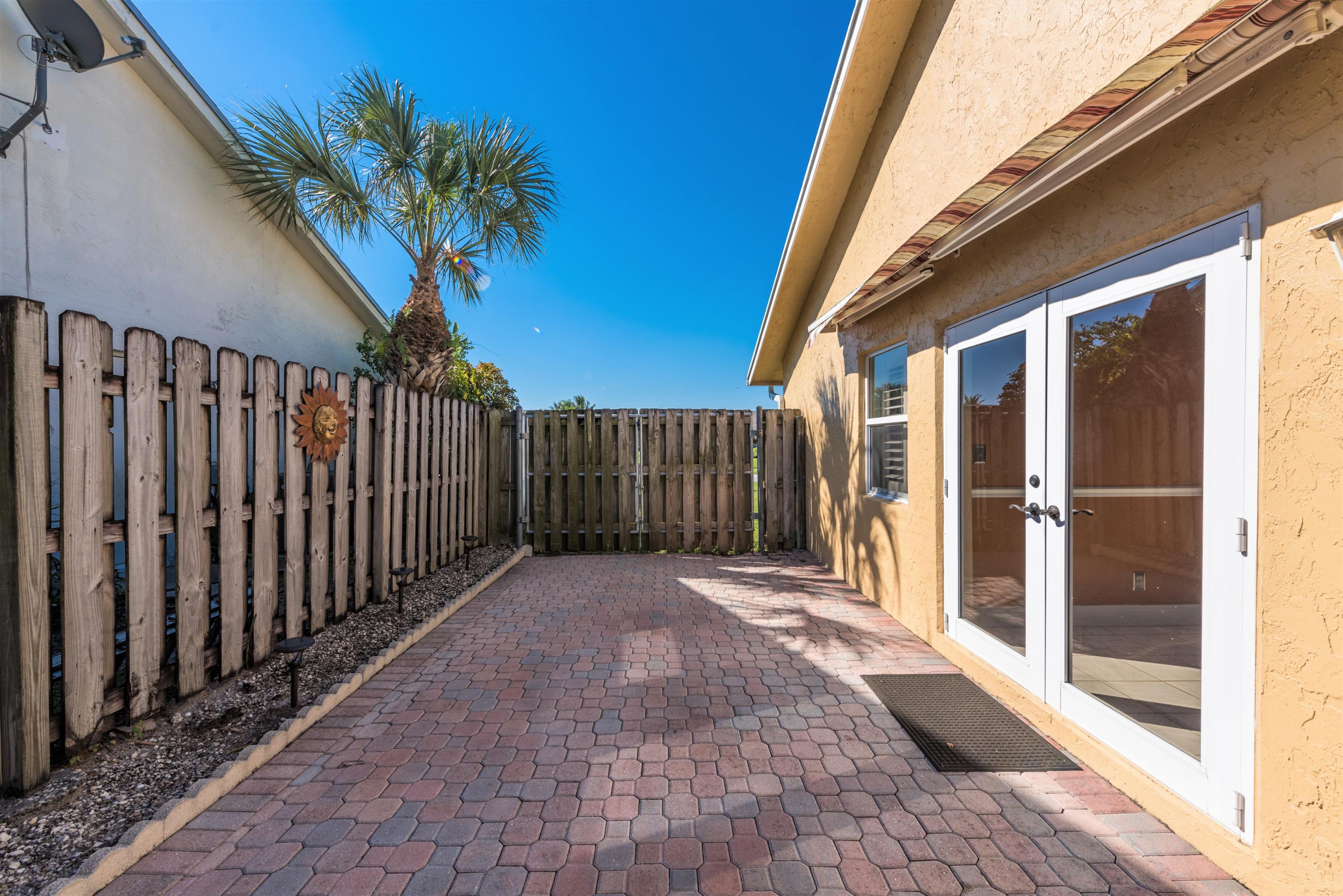 9865 Liberty Court Boca Raton, FL 33434 - Photo 16 of 47 9865 Liberty Cour-36