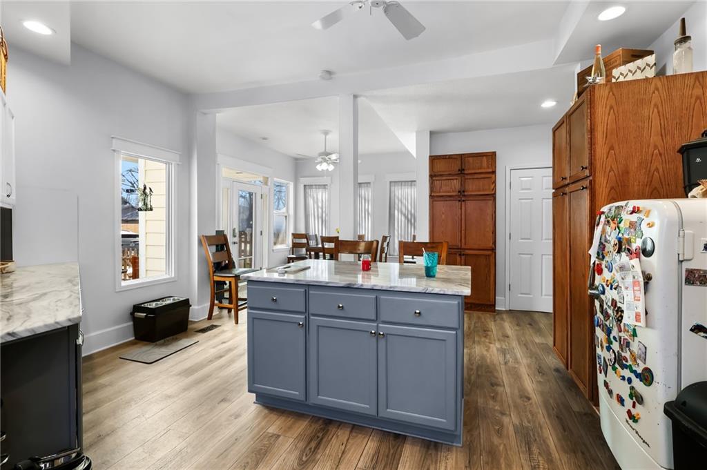 715 Main Street Osawatomie, KS 66064 - Photo 11 of 27