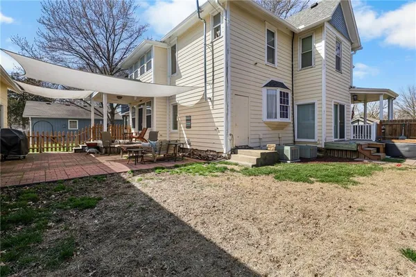 $235,000 | 715 Main Street, Osawatomie, KS 66064