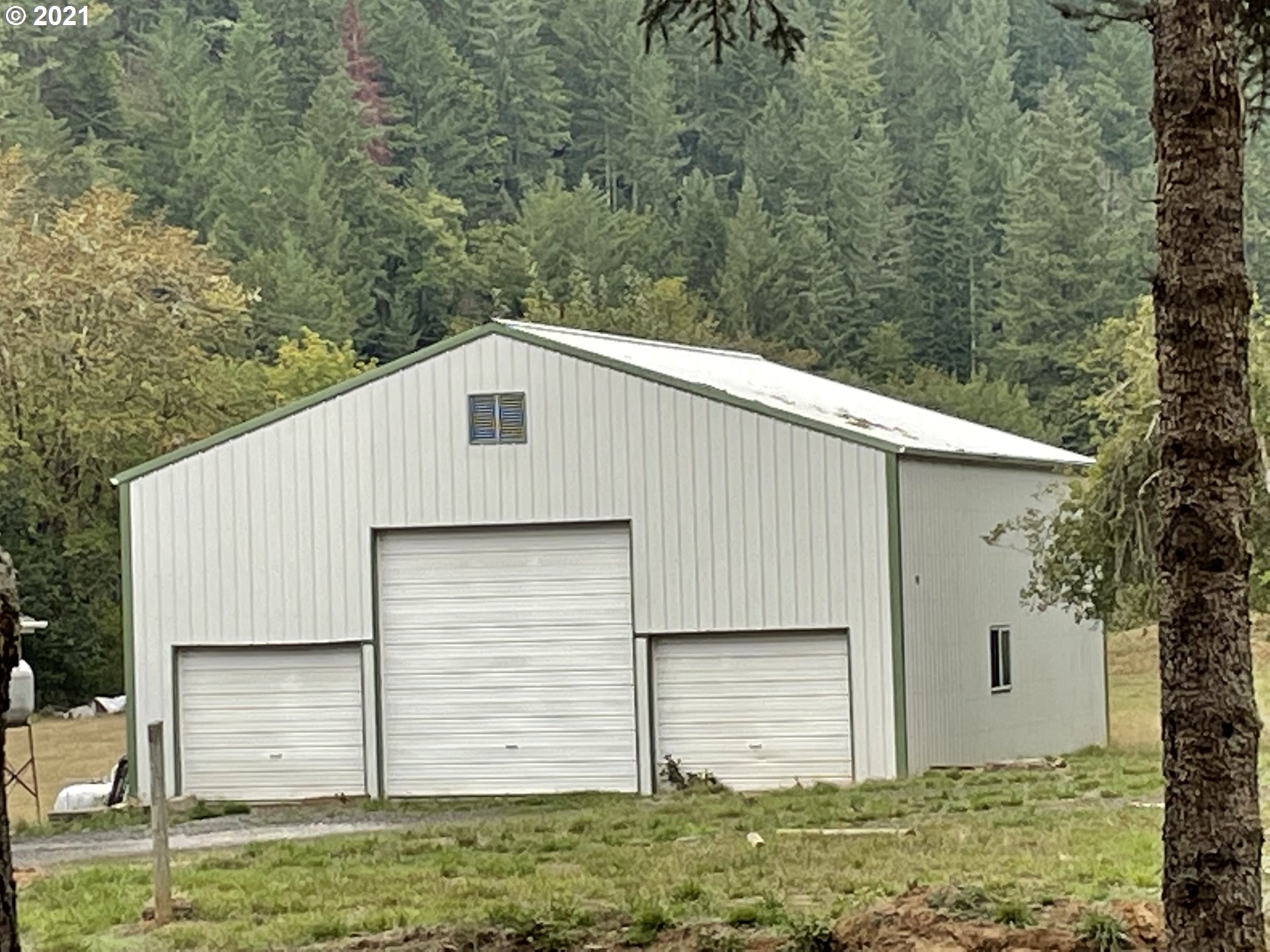 712 Schad Road Elkton, OR 97436 - Photo 3 of 30 Gallery Image 3