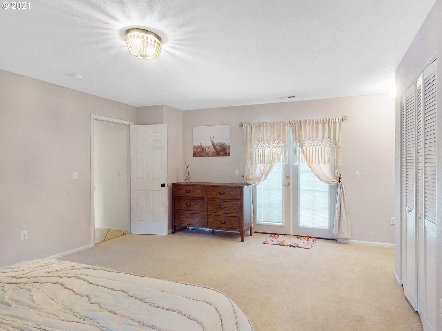 712 Schad Road Elkton, OR 97436 - Photo 6 of 30 Gallery Image 6