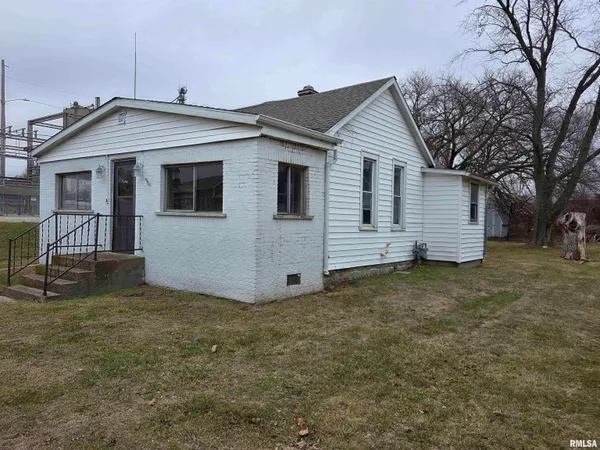 $65,000 | 608 South Pine Street, Delavan, IL 61734