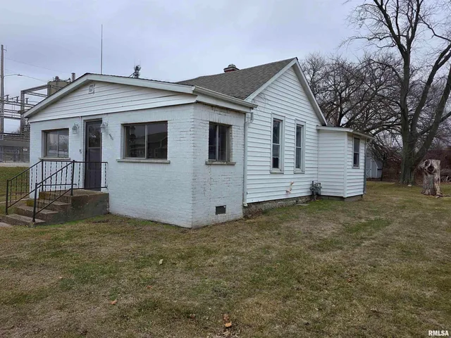 $70,000 | 608 South Pine Street, Delavan, IL 61734