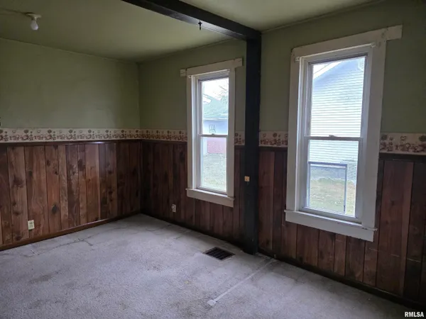 $65,000 | 608 South Pine Street, Delavan, IL 61734