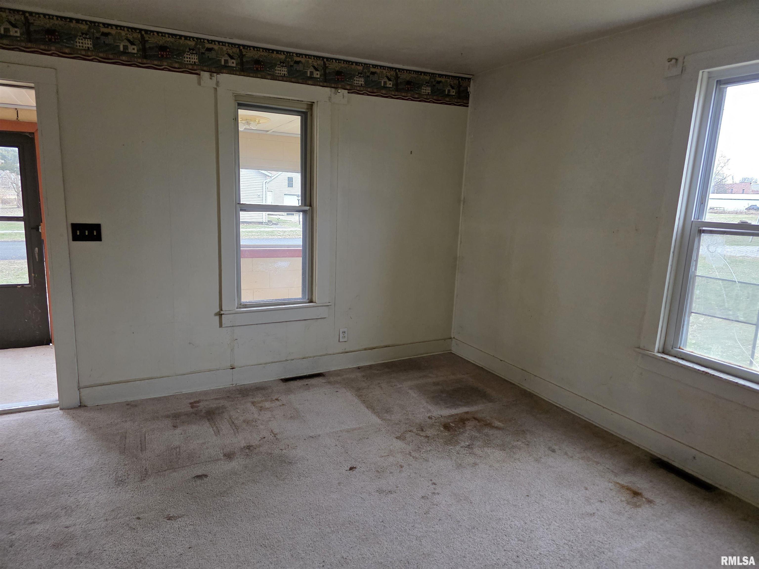 608 South Pine Street Delavan, IL 61734 - Photo 8 of 15