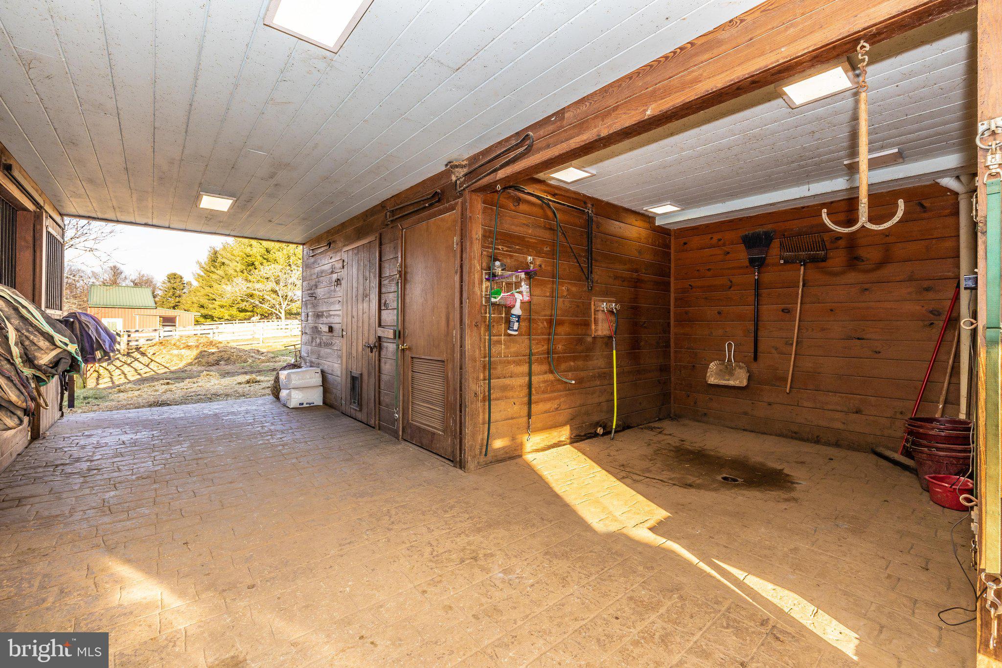 2444 Mullinix Mill Road Mount Airy, MD 21771 - Photo 37 of 66 Barn