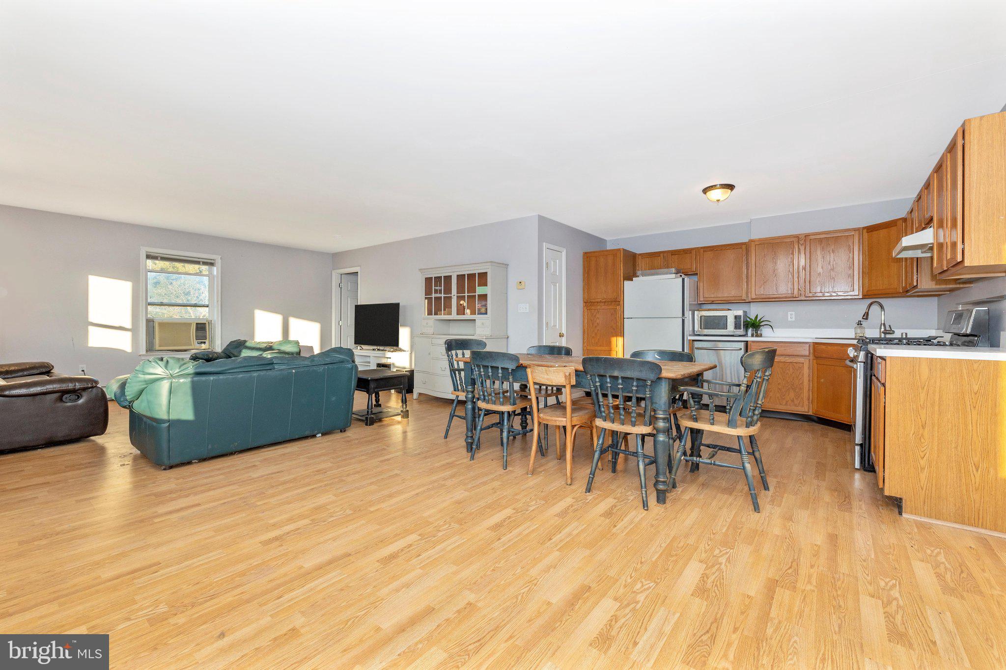2444 Mullinix Mill Road Mount Airy, MD 21771 - Photo 44 of 66 Barn Office