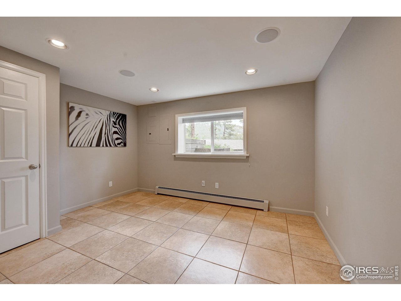 924 West Kelly Road West Boulder, CO 80302 - Photo 27 of 37 a view of an empty room