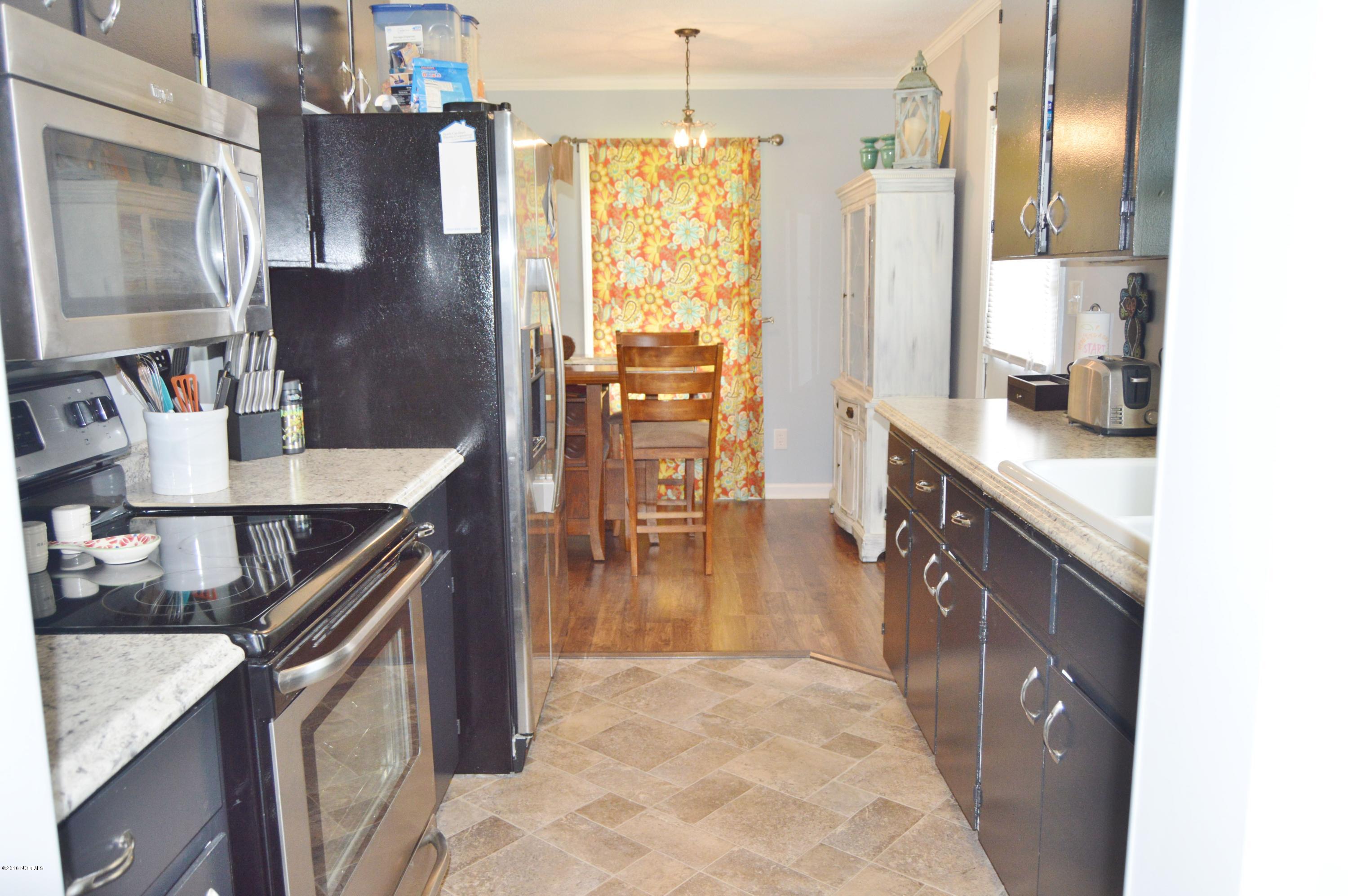 4929 Pelham Road Willard, NC 28478 - Photo 7 of 17 kitchen main