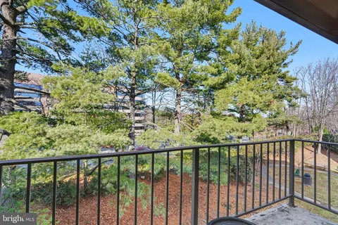 $310,000 | 2073 Royal Fern Court, Unit 34/21B, Reston, VA 20191