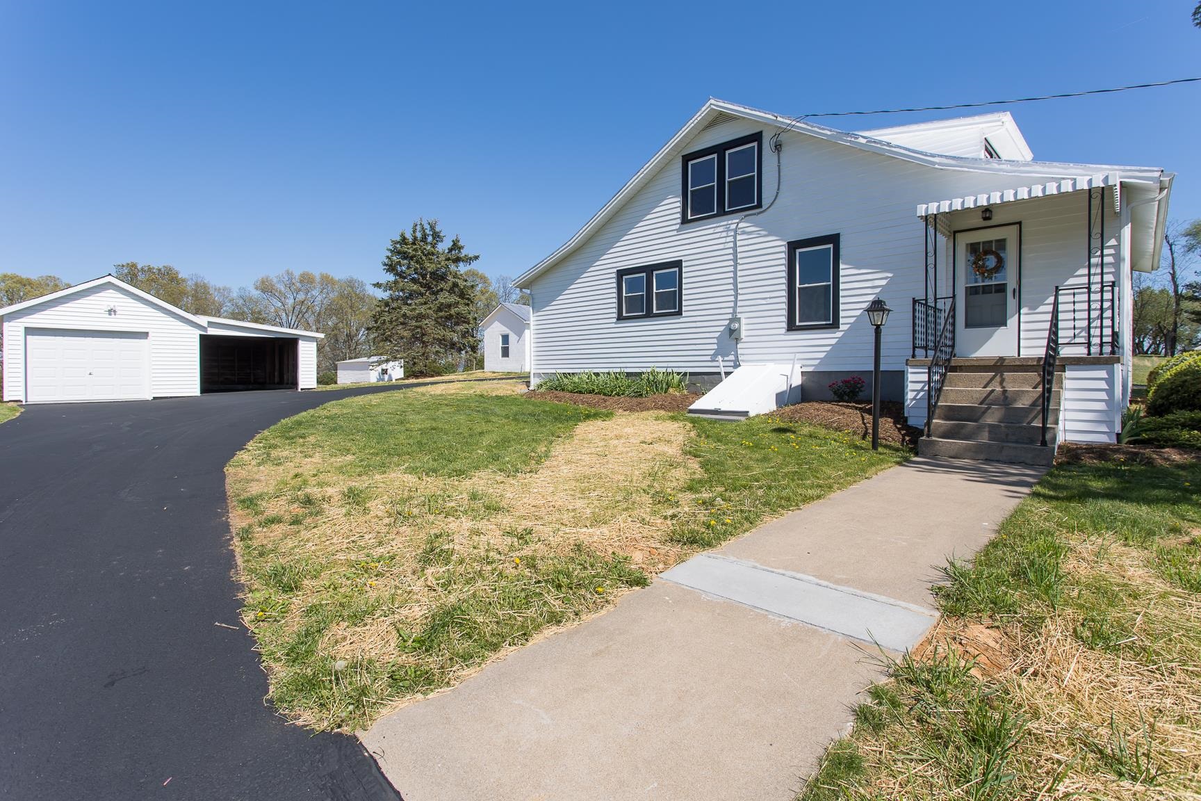 183 Maury Mill Road Verona, VA 24482 - Photo 4 of 73 Gallery Image 4
