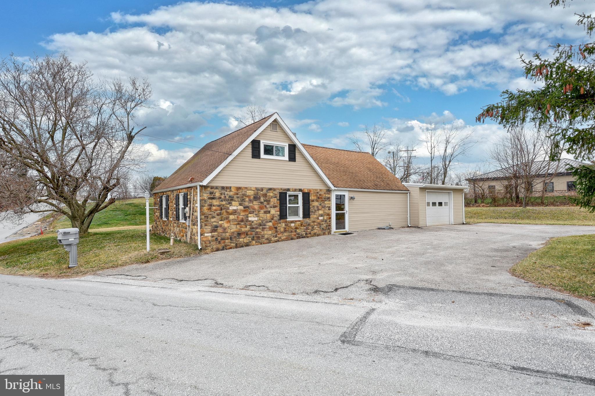 1205 Christensen Road York, PA 17402 - Photo 2 of 45 Gallery Image 2