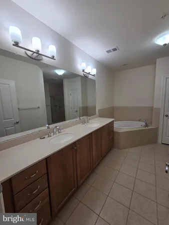 $4,200 | 129 Cornerstone Drive, Unit 129, Newtown Square, PA 19073