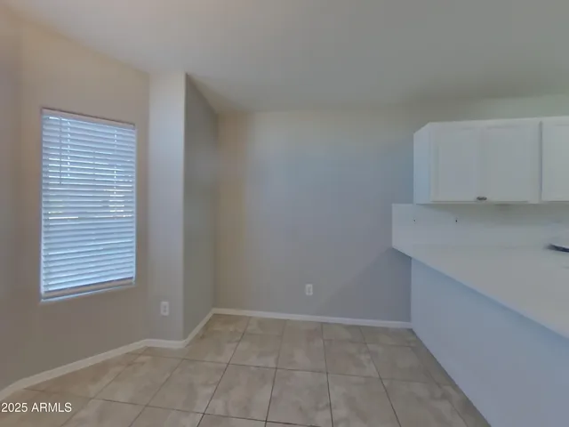 $1,949 | 525 North Val Vista Drive, Unit 6, Mesa, AZ 85205