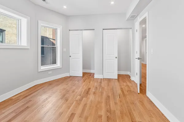 $4,035 | 935 West Winona Street, Unit 1N, Chicago, IL 60640