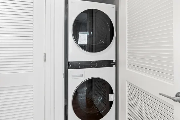 $4,035 | 935 West Winona Street, Unit 1N, Chicago, IL 60640