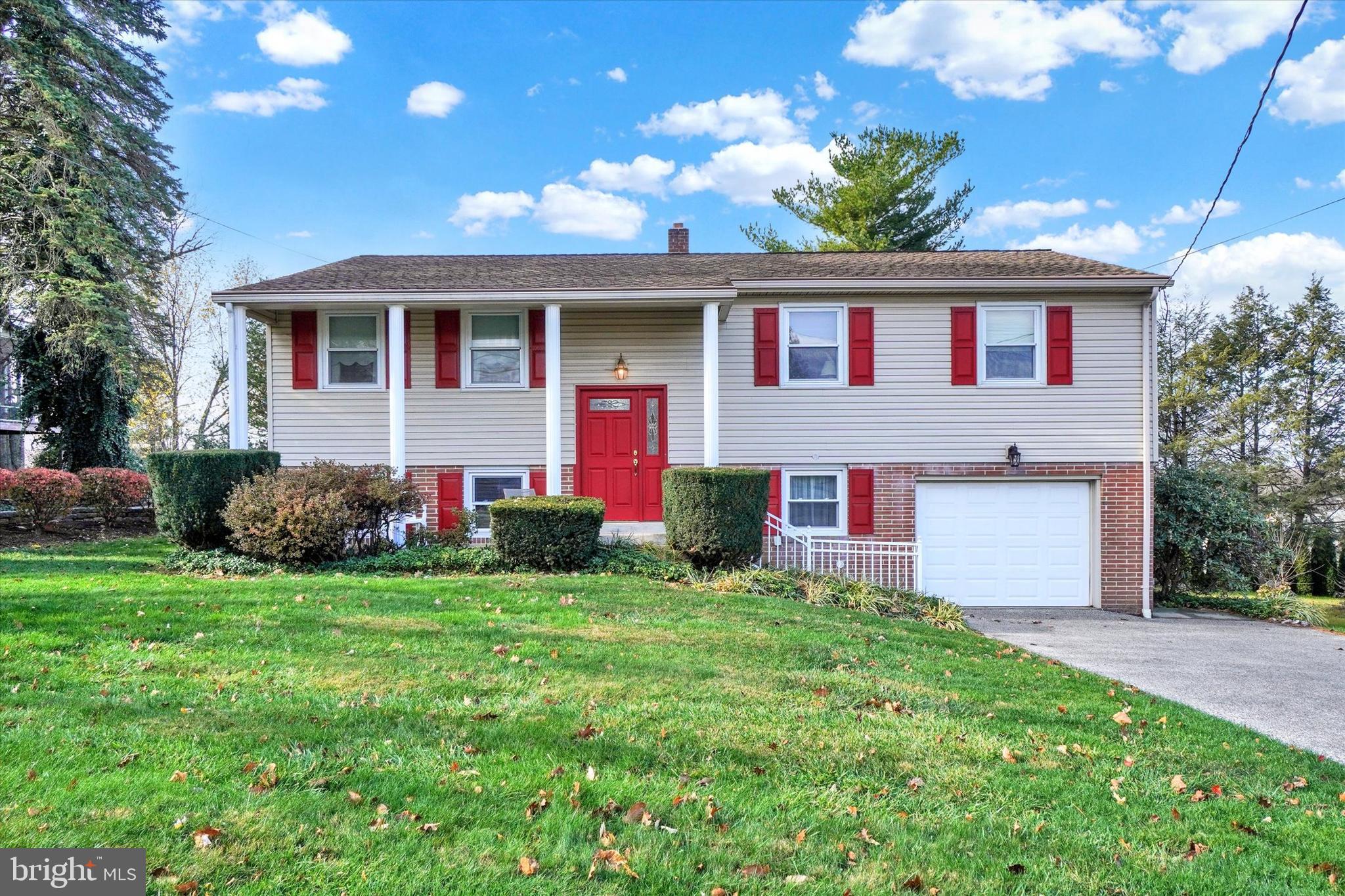 442 Pinehurst Road York, PA 17402 - Photo 1 of 26 Gallery Image 1