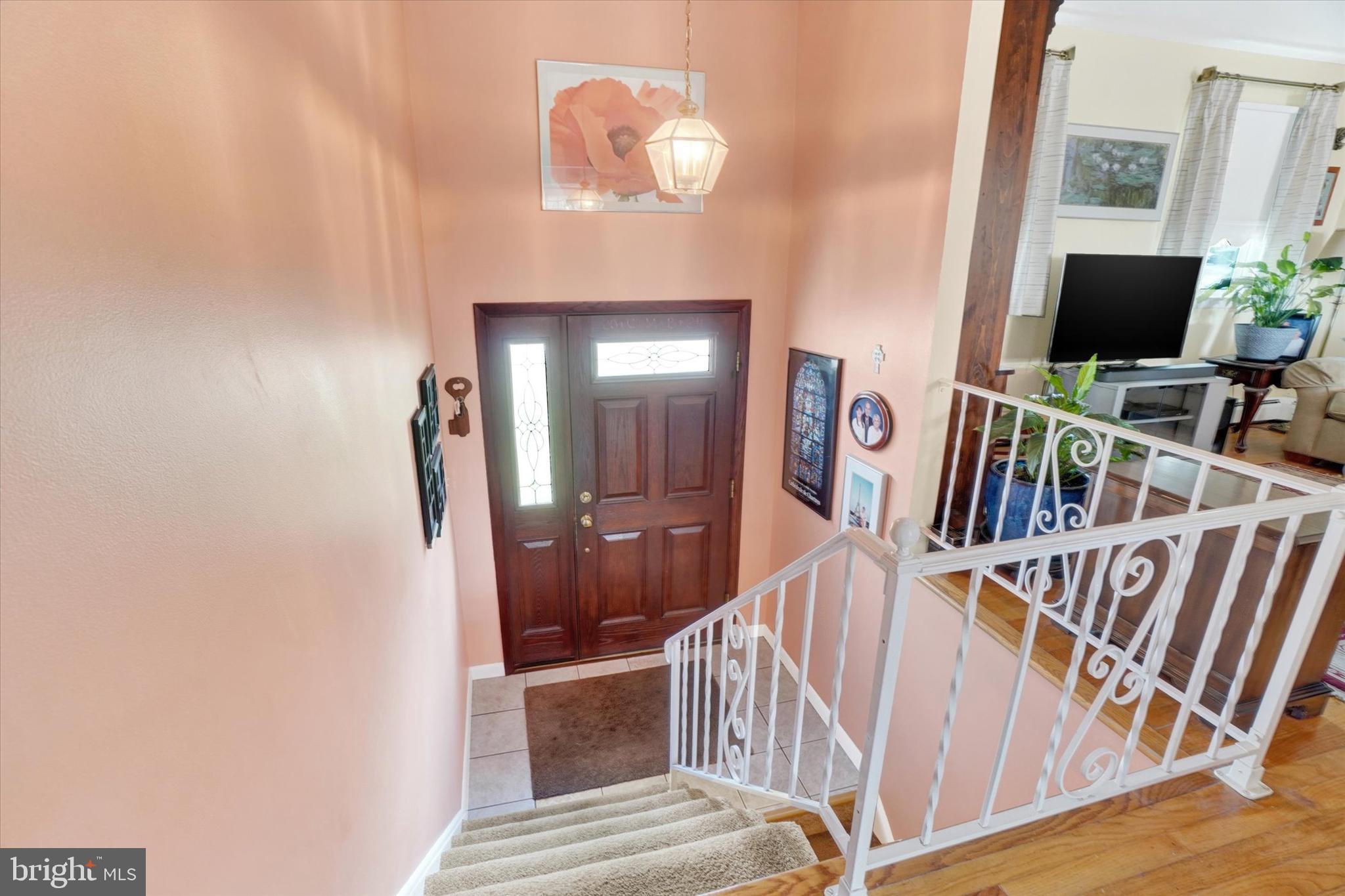 442 Pinehurst Road York, PA 17402 - Photo 3 of 26 Gallery Image 3