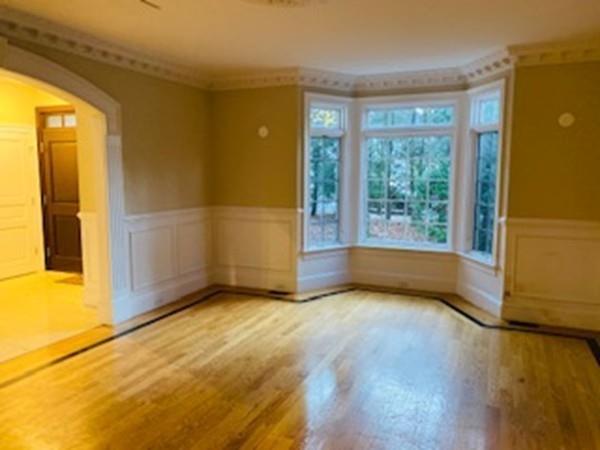 384 Dudley Road Newton, MA 02459 - Photo 13 of 36