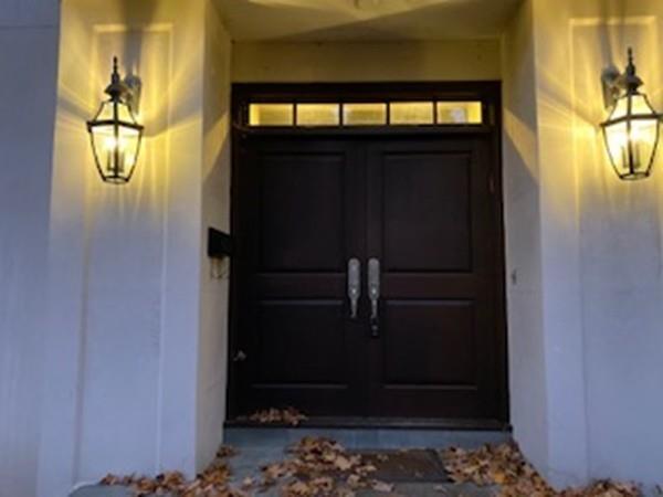 384 Dudley Road Newton, MA 02459 - Photo 3 of 36