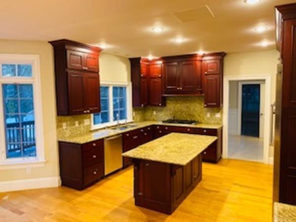 384 Dudley Road Newton, MA 02459 - Photo 6 of 36