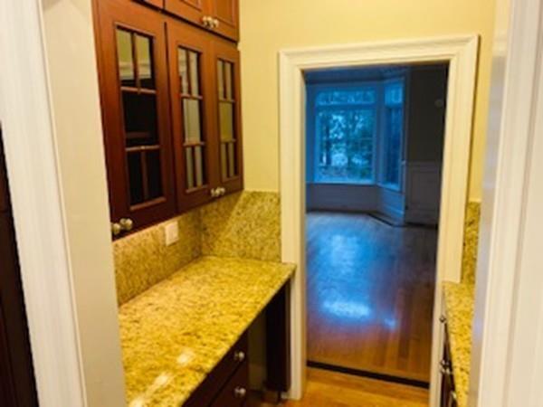 384 Dudley Road Newton, MA 02459 - Photo 7 of 36