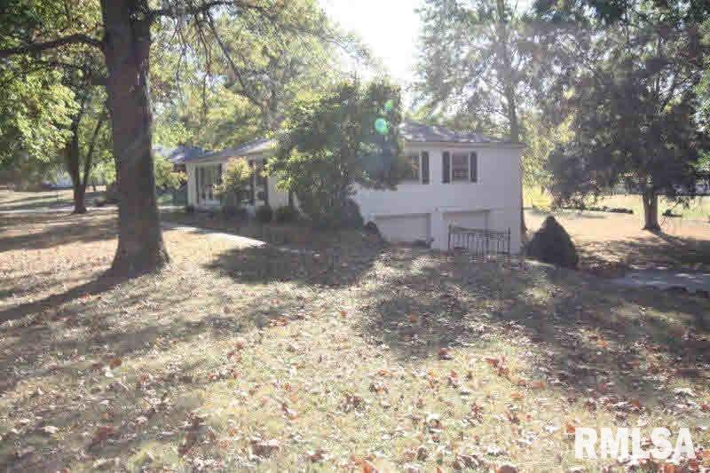 185 Wood Road Carbondale, IL 62901 - Photo 2 of 10