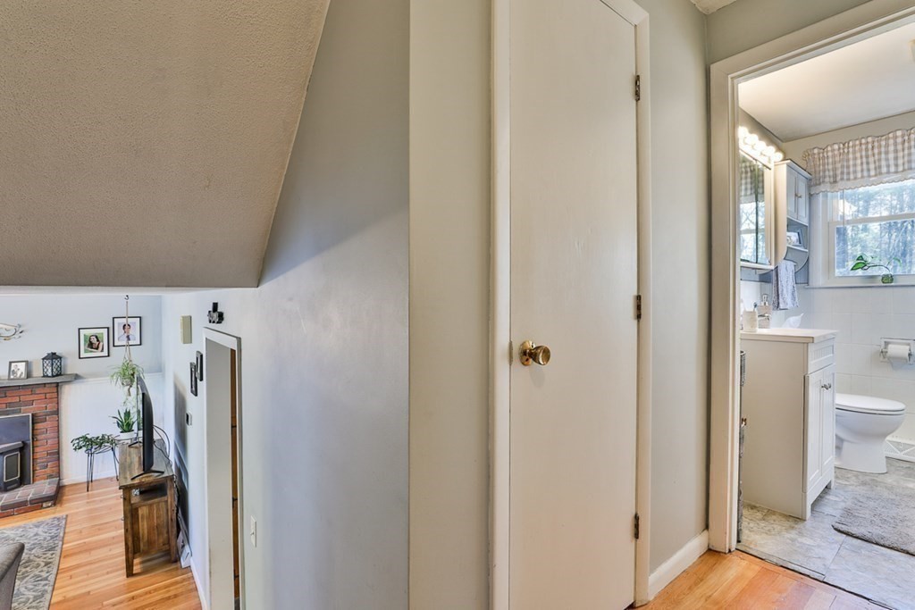 15 Bellflower Road Billerica, MA 01821 - Photo 17 of 27