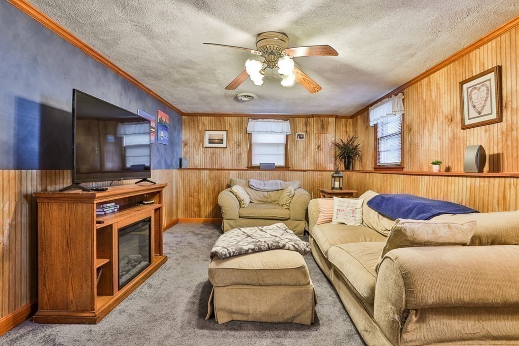 15 Bellflower Road Billerica, MA 01821 - Photo 19 of 27