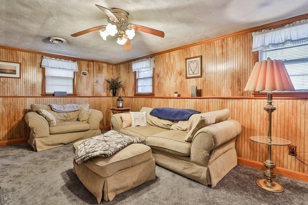 15 Bellflower Road Billerica, MA 01821 - Photo 20 of 27