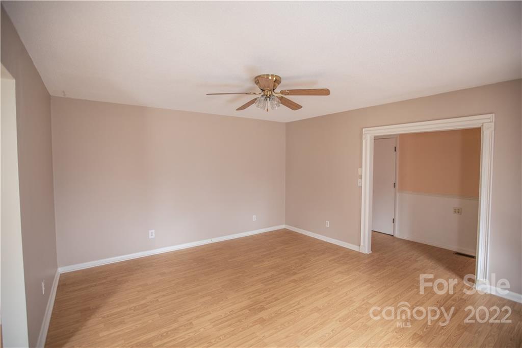 167 Crescent Street Rutherfordton, NC 28139 - Photo 20 of 36 Gallery Image 20