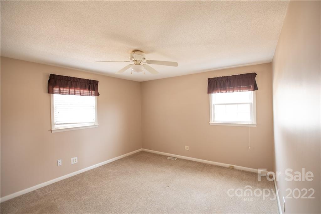 167 Crescent Street Rutherfordton, NC 28139 - Photo 30 of 36 Gallery Image 30