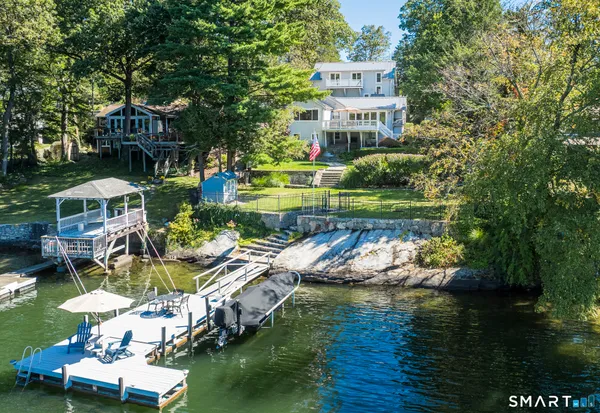 $1,995,000 | 126 Sherry Lane, New Milford, CT 06776