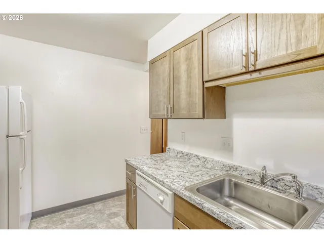 $579,000 | 9986 Southwest Garrett Street, Tigard, OR 97223