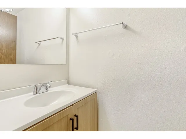 $579,000 | 9986 Southwest Garrett Street, Tigard, OR 97223