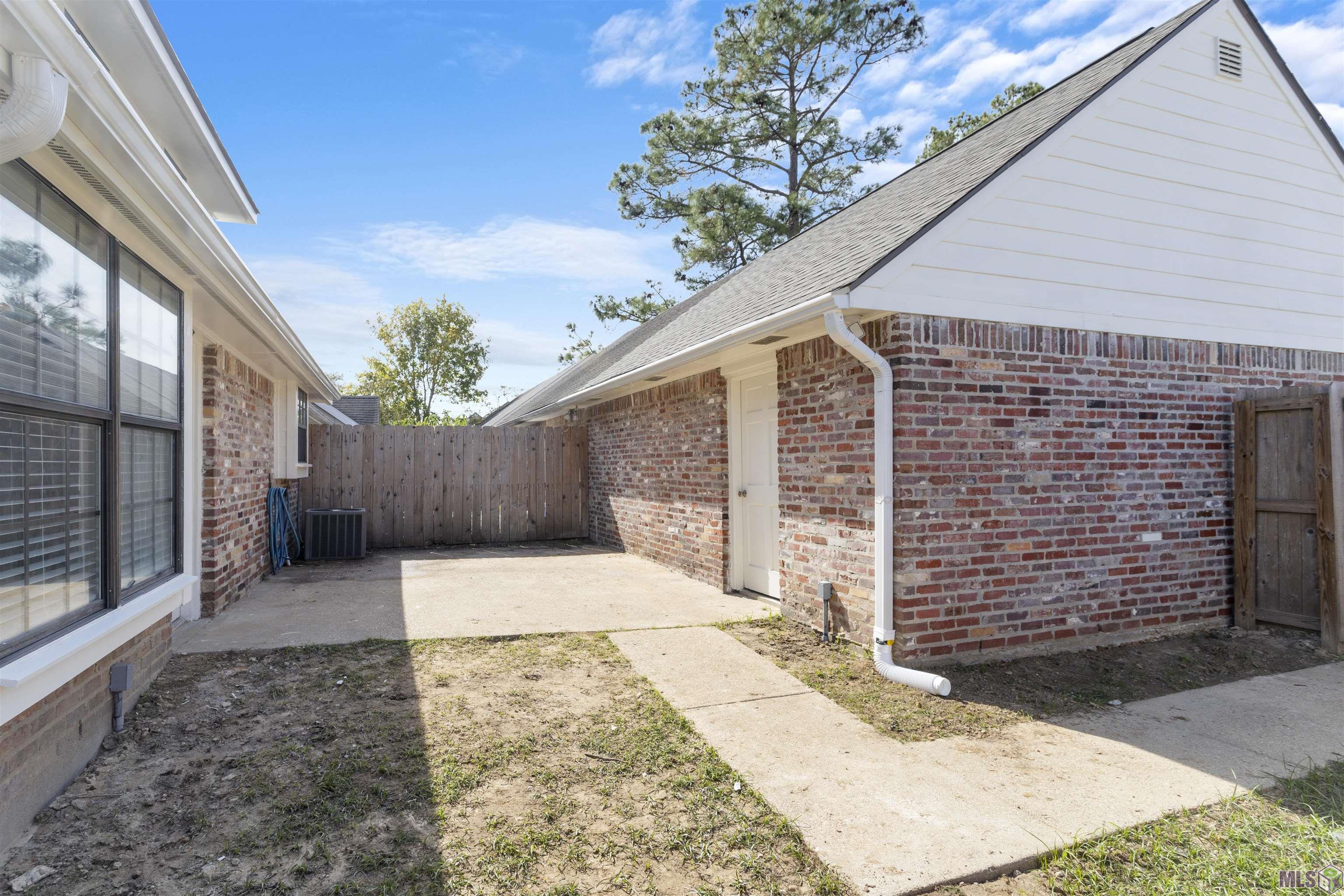 2086 Michel Delving Road Baton Rouge, LA 70810 - Photo 17 of 20