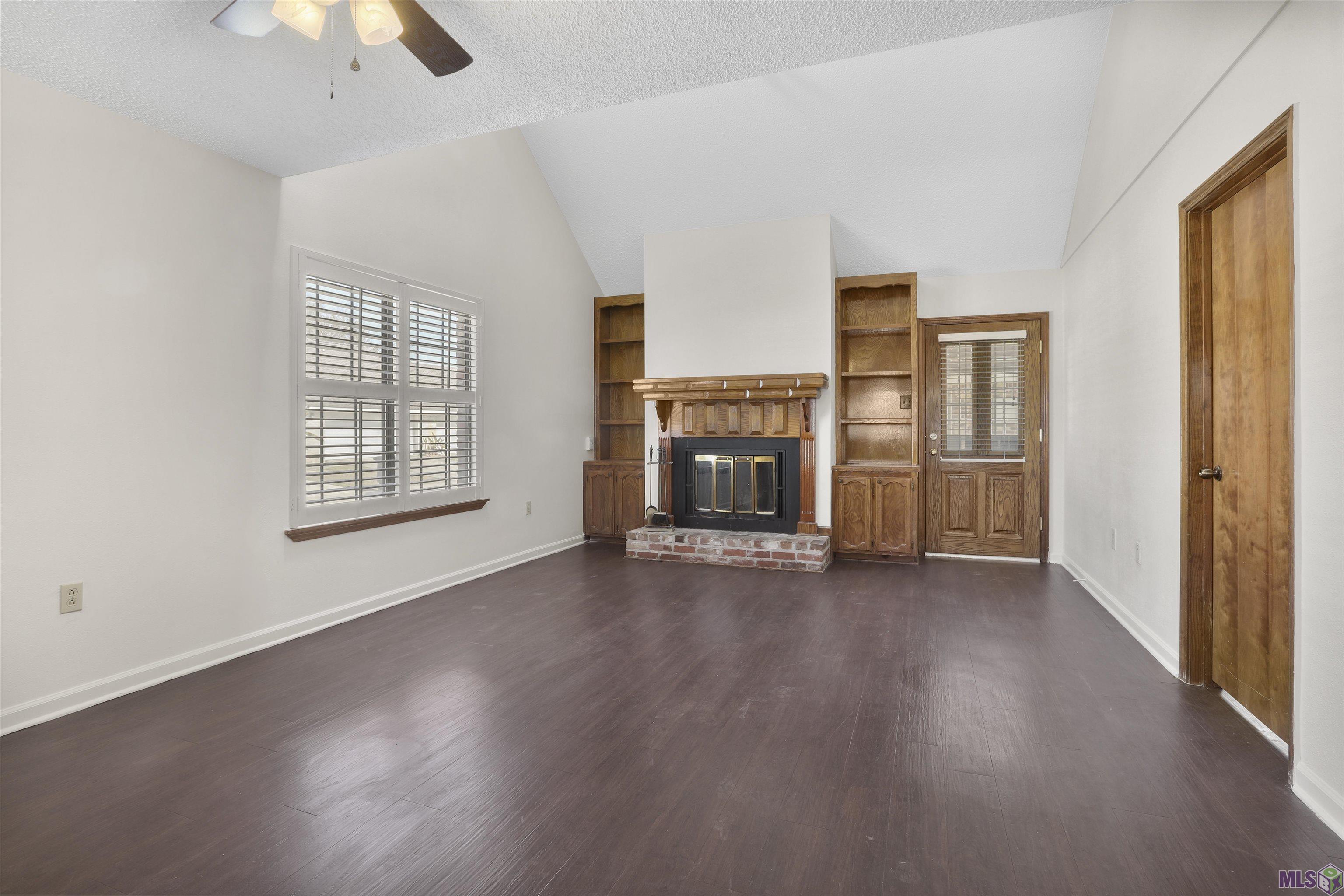 2086 Michel Delving Road Baton Rouge, LA 70810 - Photo 2 of 20