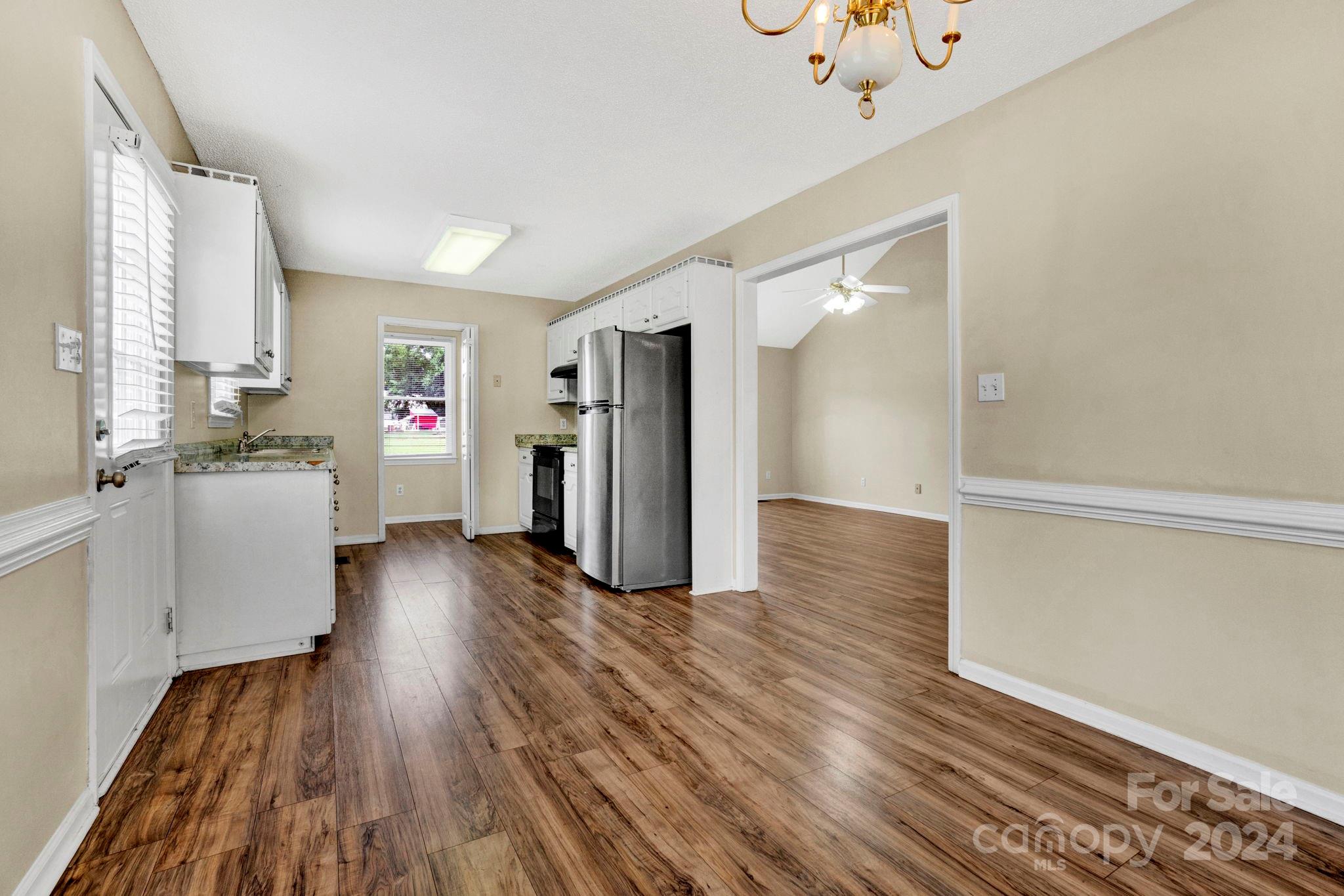 166 Bent Tree Drive Inman, SC 29349 - Photo 7 of 46