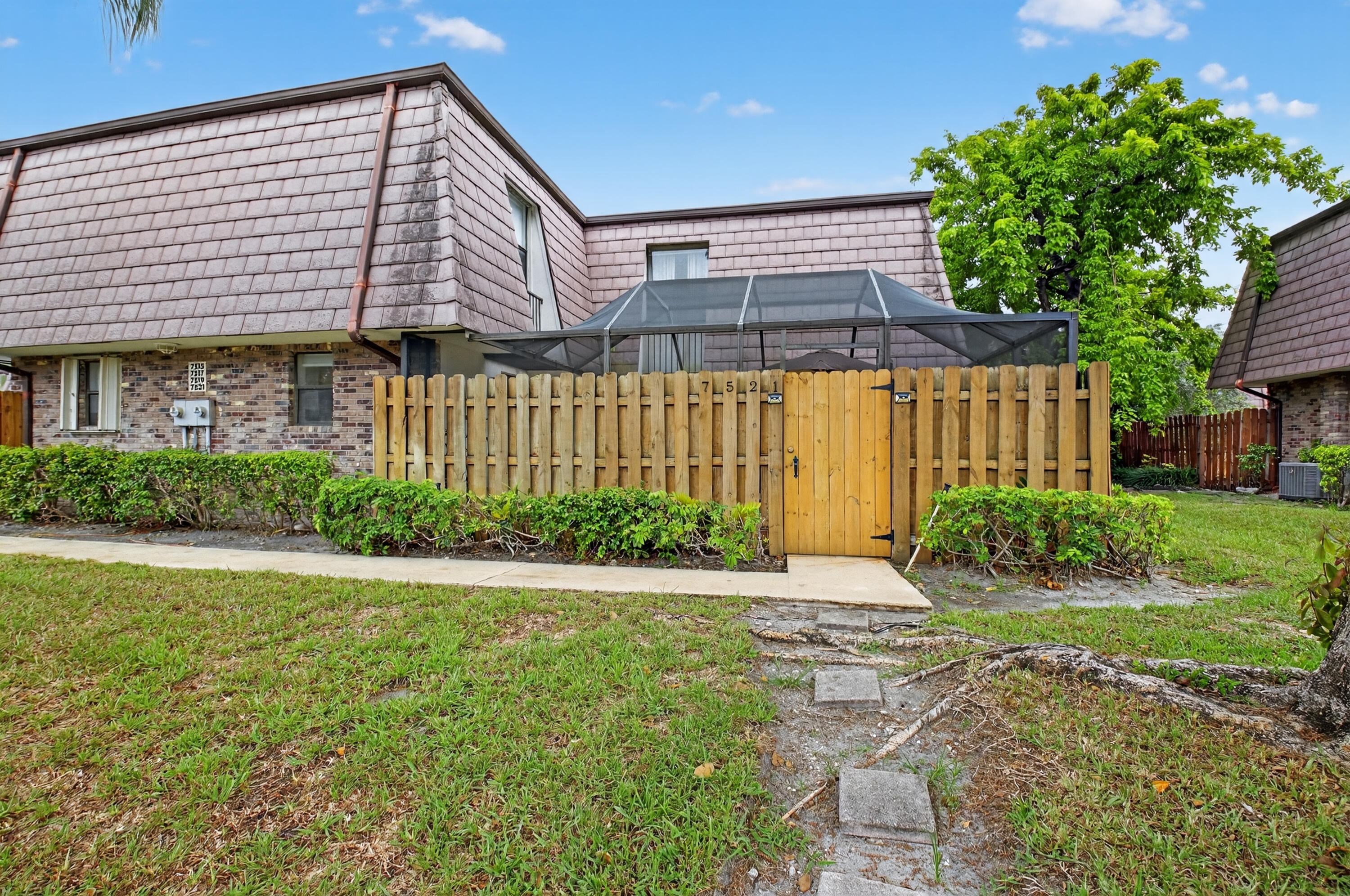 7521 Courtyard Run East Boca Raton, FL 33433 - Photo 5 of 30 DSC_7959